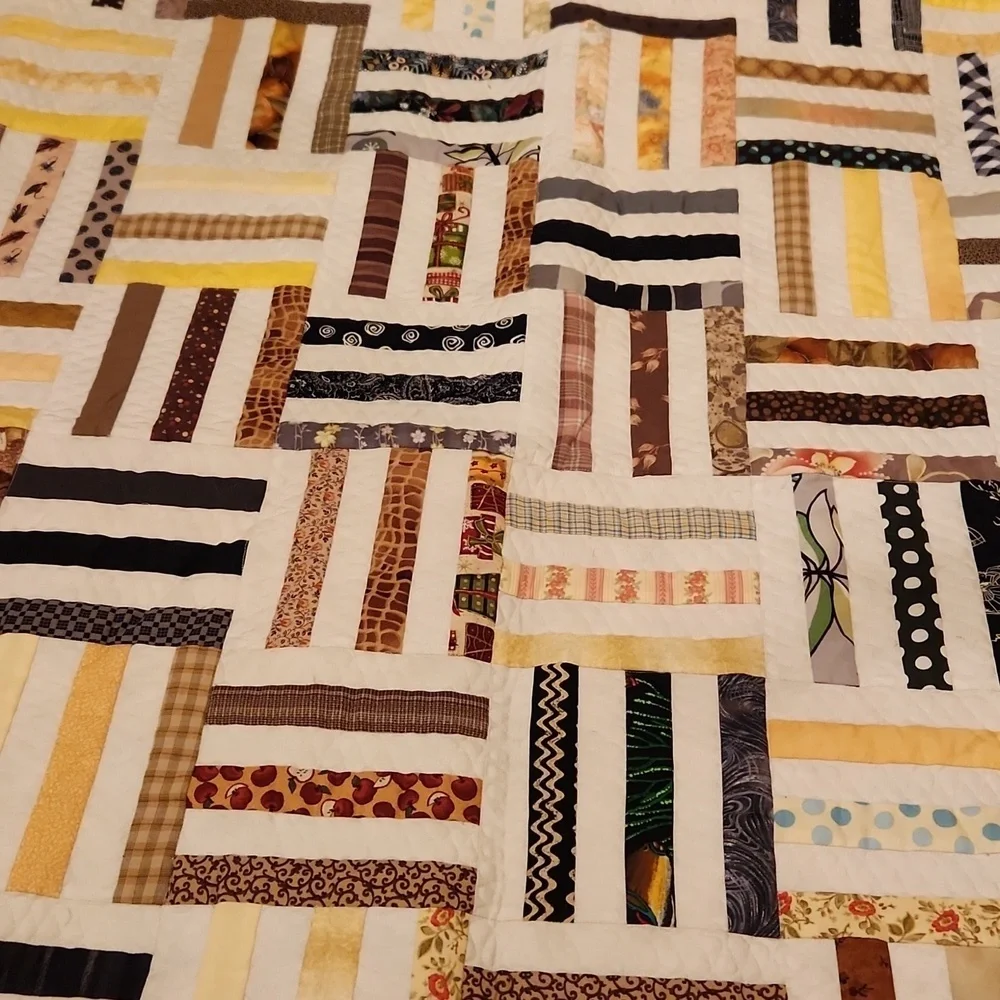 NWOT, Handmade Striped Patchwork Quilt with Brown Border sz 60.5